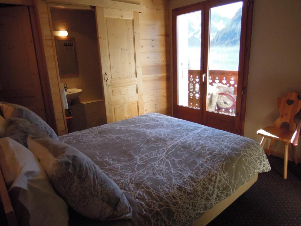 Hotel Le Roitelet Châtel Zimmer foto