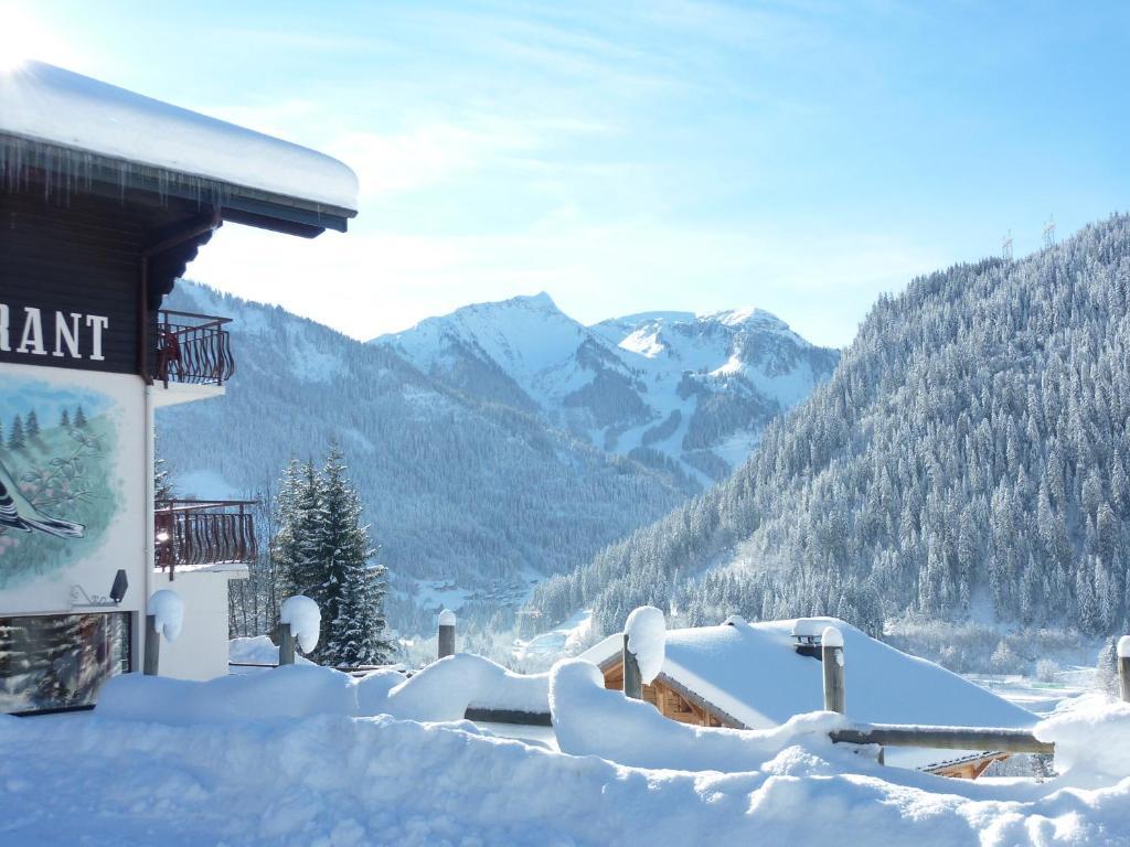 Hotel Le Roitelet Châtel Exterior foto